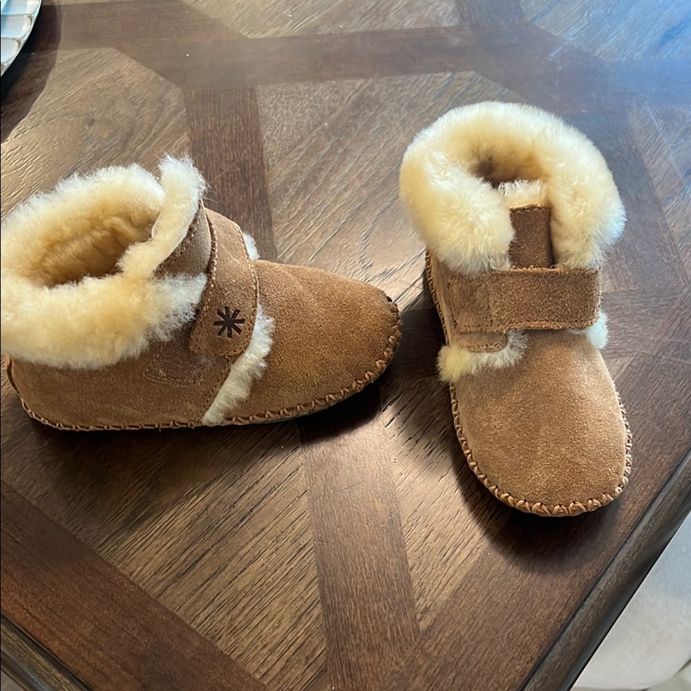 L.L. Bean Tan Slippers with Plush Lining